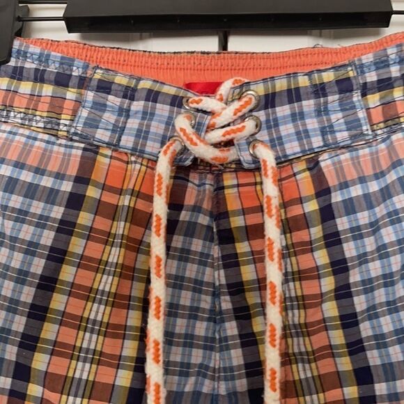 Izod bathing suit - Picture 2 of 7